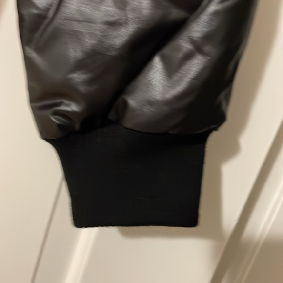 Banana Republic puffy bomber jacket - Picture 3 of 5